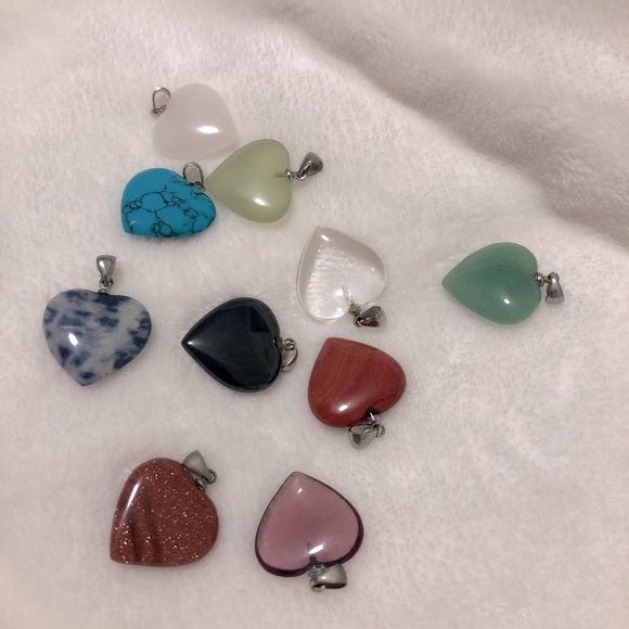FREE add-on | 10x gemstone heart charms - Picture 2 of 4
